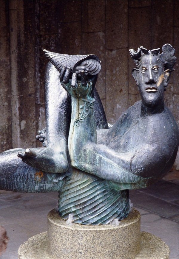 dionysos brunnen (706x1024)