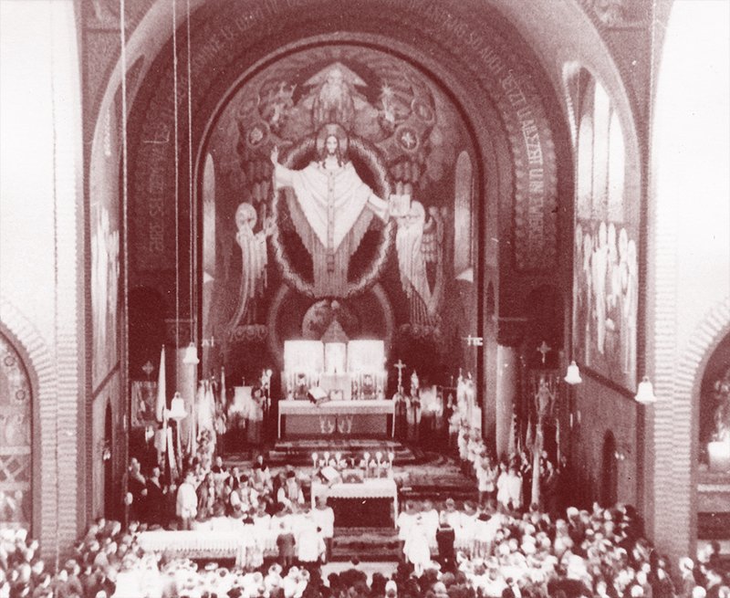 Die Chorapsis um 1930 mit der Ausmalung von Augustin Kolb. (c) AEK, Pfa Köln, St. Maternus